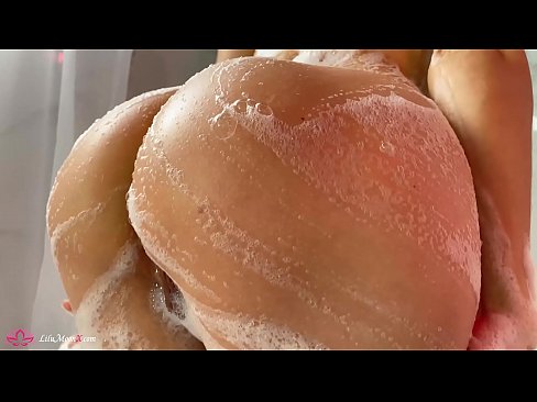 ❤️ Brunette onanerer fisse med vibrator til intens orgasme i brusebad ️ Anal video at da.pornoboden.ru ❌❤